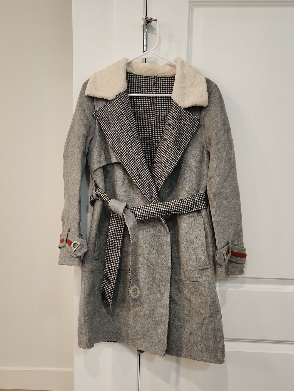 NWOT Alpaca and Wool Reversible Gray and black Trench Coat with Shearling Collar